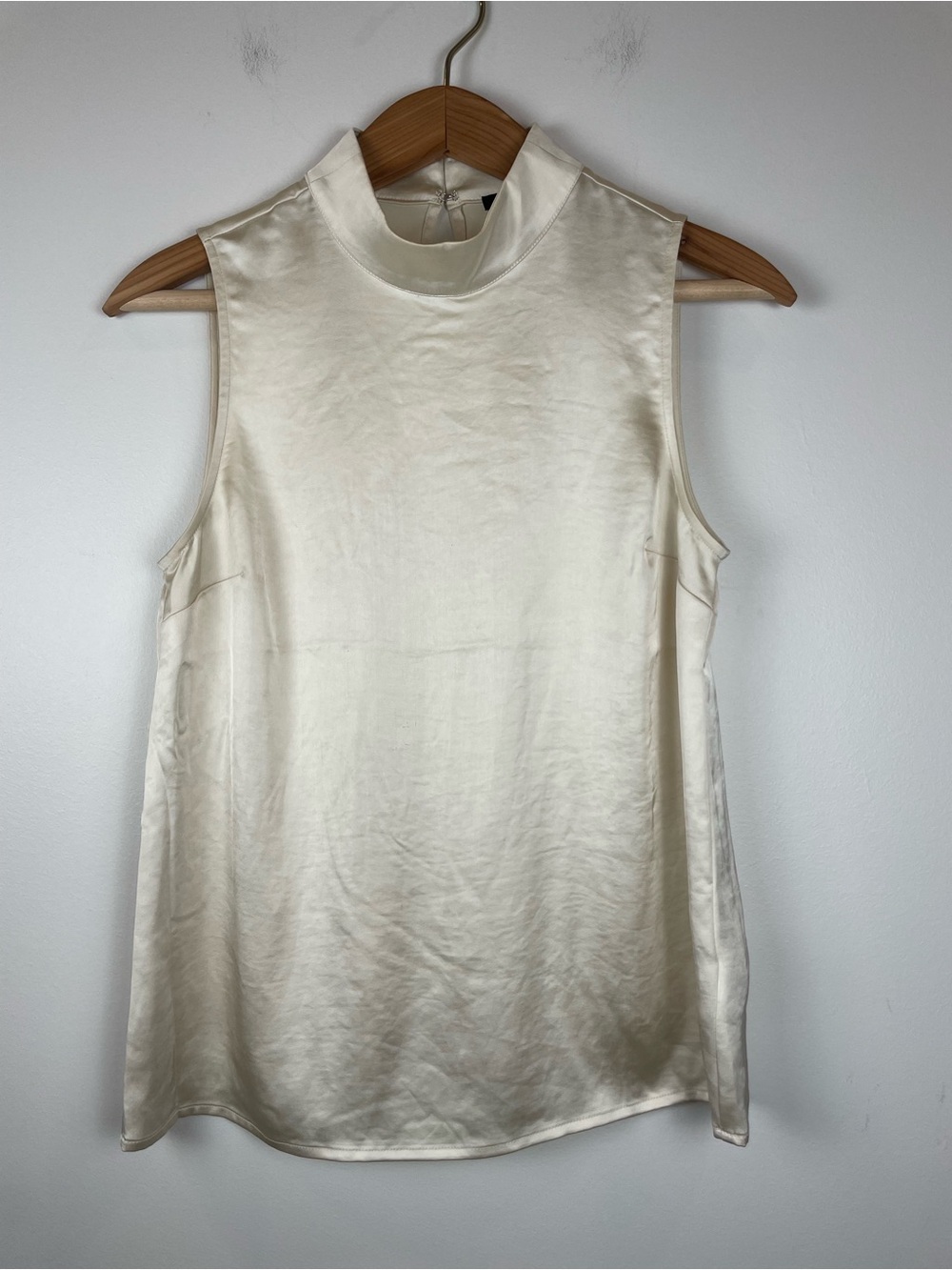 Express Satin Mock-Neck Sleeveless Top in Cream
